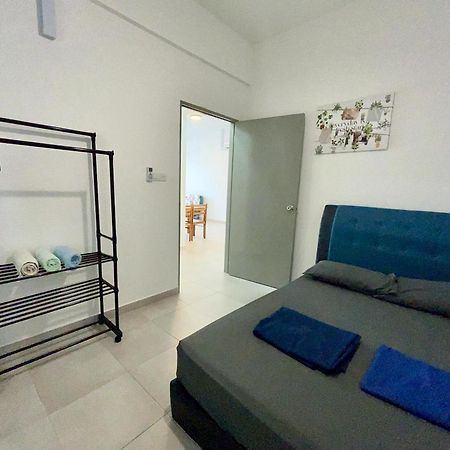 Sandakan Homestay Sea-Forest View Apartment 2R2B 海森雙景公寓 Экстерьер фото